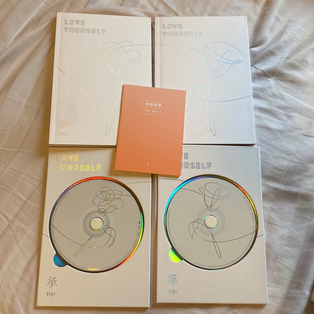 K-pop BTS “Love yourself” album/CDs.